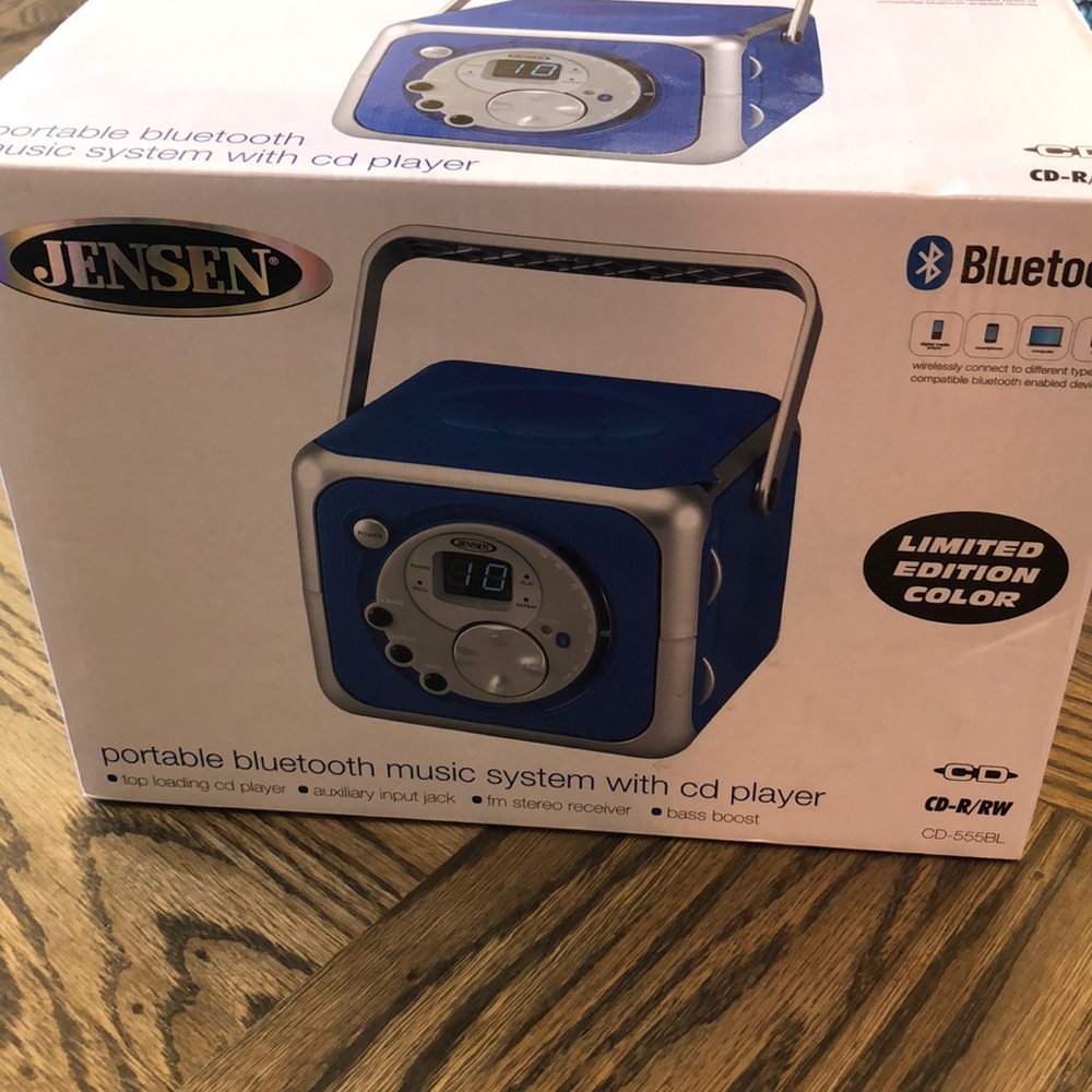Jensen Bluetooth and CD player